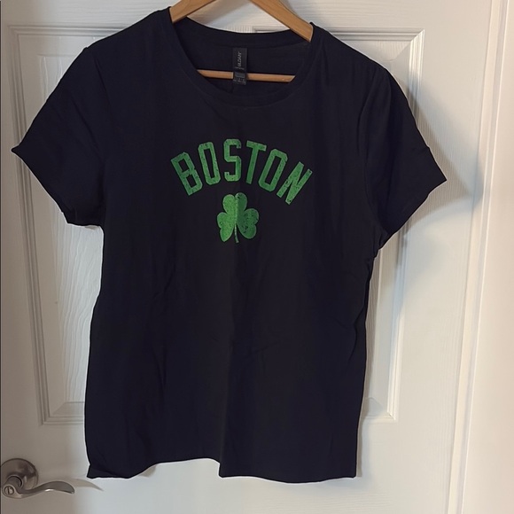 Tops - Boston Graphic Black T-Shirt